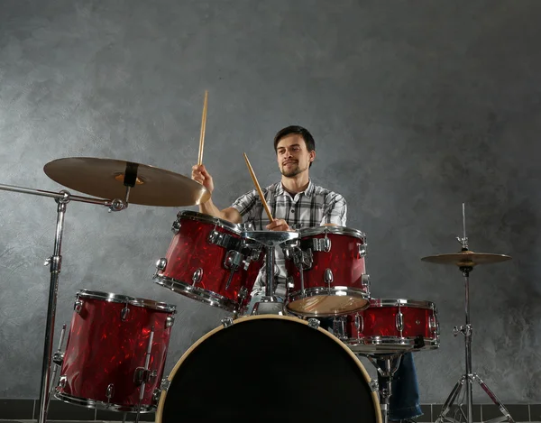 Musician playing drums — Stock Photo, Image