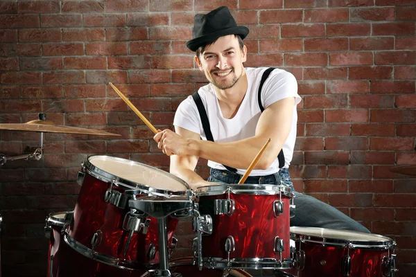 Musician playing drums — Stock Photo, Image