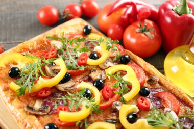 Dikdörtgen lezzetli pizza