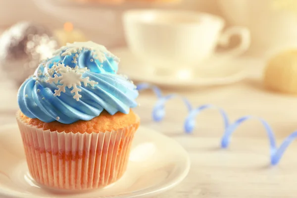 Tasty blue cupcake — Stock Photo, Image