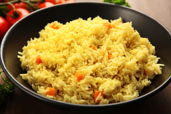 Gestoofde rijst met wortel — Stockfoto