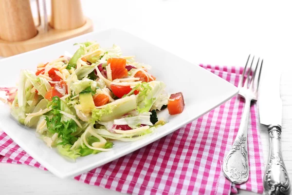 Tasty salmon salad — Stock Photo, Image