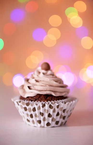 Cupcake de chocolate saboroso — Fotografia de Stock