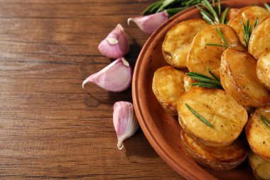 rosemary ile fırında patates