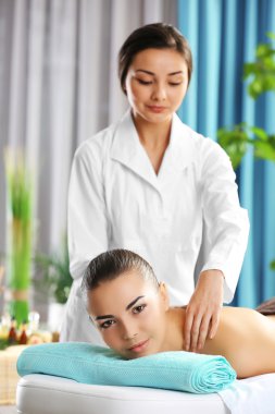 kadın el masaj rahatlatıcı