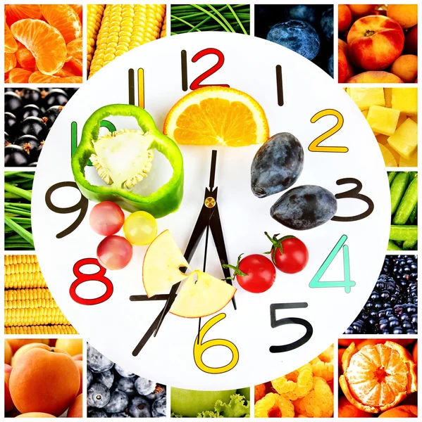 Food clock. Healthy food concept — Stock Photo, Image