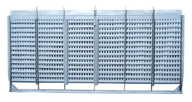 Hasat makinesini birleştirmek için metal elek, boşluğu kopyala