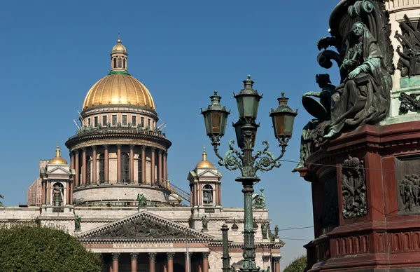 Saint Isaac's Cathedral in Sint-Petersburg — Stockfoto