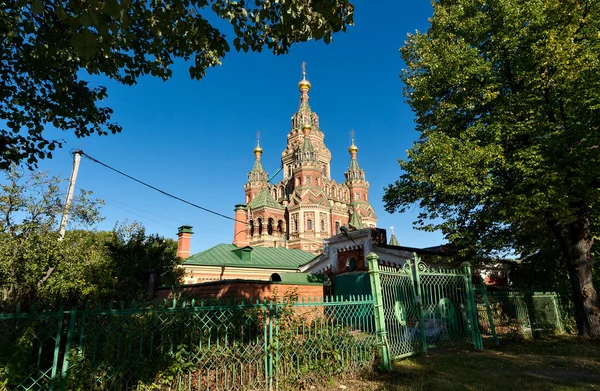 Catedral de Pedro e Pavel em Petergof — Fotografia de Stock