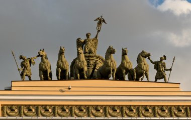 Genel personel Binası Saint Petersburg'daki Yaylası girişindeki nitelikli anıt