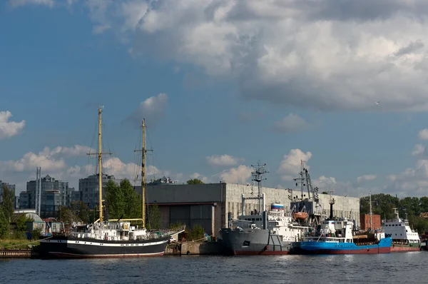 Naves en San Petersburgo — Foto de Stock