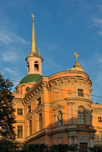 Михайловский замок в Санкт-Петербурге — стоковое фото