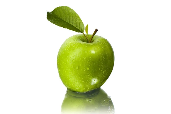 हिरवा सफरचंद, पांढरा पार्श्वभूमीवर वेगळे — स्टॉक फोटो, इमेज