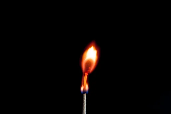 M tűz láng-fekete háttér háttér — Stock Fotó