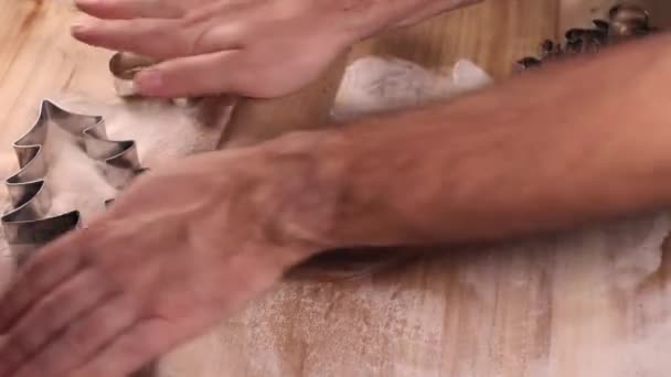 Personne Préparant Des Biscuits Pain Épice Pour Noël Début Coupe — Video