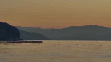 Korfu Adası, Yunanistan 'ın Rocky kıyı şeridi.