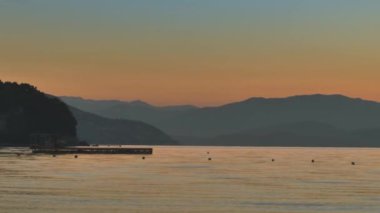 Korfu Adası, Yunanistan 'ın Rocky kıyı şeridi.