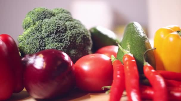 Végétaux Colorés Proximité Sur Une Table Cuisine — Video