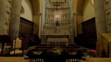 Sicilya, İtalya 'daki güzel Hıristiyan kilisesinin içi