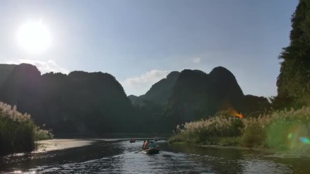 Båtar Flod Ninh Binh Vietnam — Stockvideo