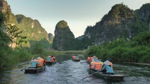 Boten Een Rivier Ninh Binh Vietnam — Stockvideo