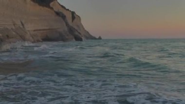 Korfu Adası, Yunanistan 'ın Rocky kıyı şeridi.