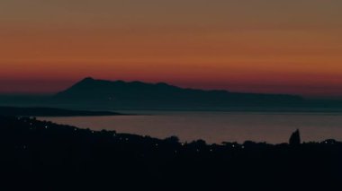 Korfu Adası, Yunanistan 'ın Rocky kıyı şeridi.