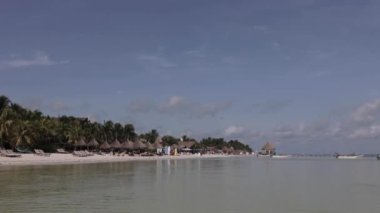 Holbox Adası, Meksika 'da güzel bir sahil.