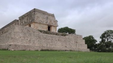 Meksika 'daki Uxmal Maya harabeleri.