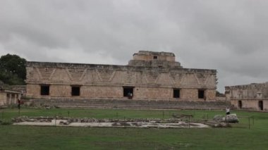 Meksika 'daki Uxmal Maya harabeleri.