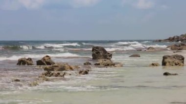 Cozumel Adası, Meksika 'da güzel, boş bir sahil..