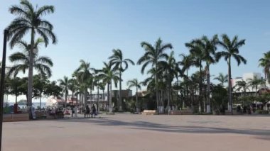 Cozumel Adası, Meksika 'daki köyün merkez meydanı..