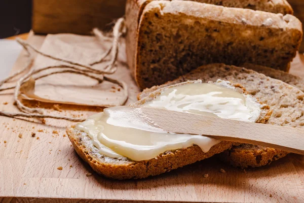 Still life fresh bread with butter and honey — Stock Photo, Image