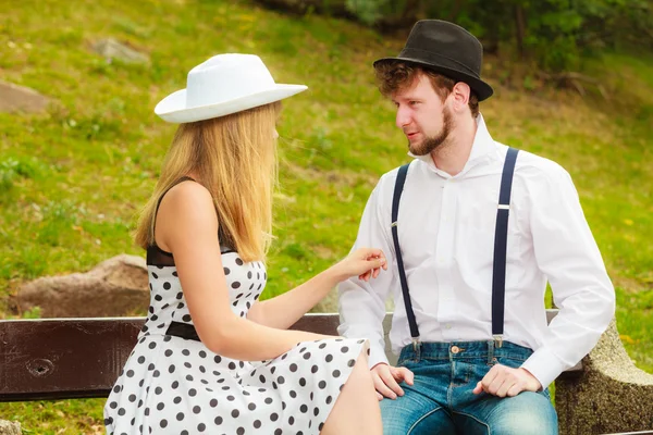 Casal estilo retro — Fotografia de Stock