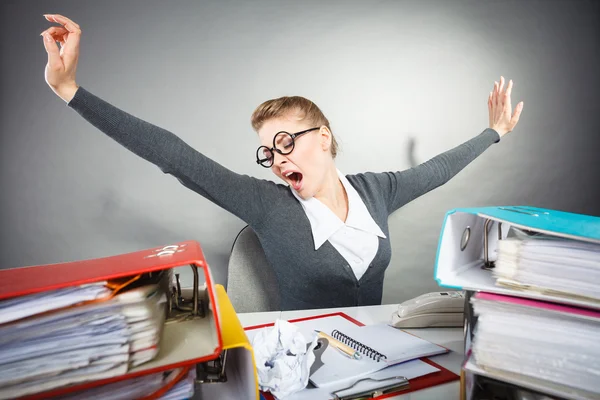 Bored office employee at work. — Stock Photo, Image