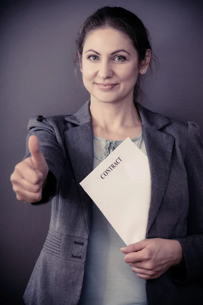 Zakelijk vrouw bedrijf contract — Stockfoto