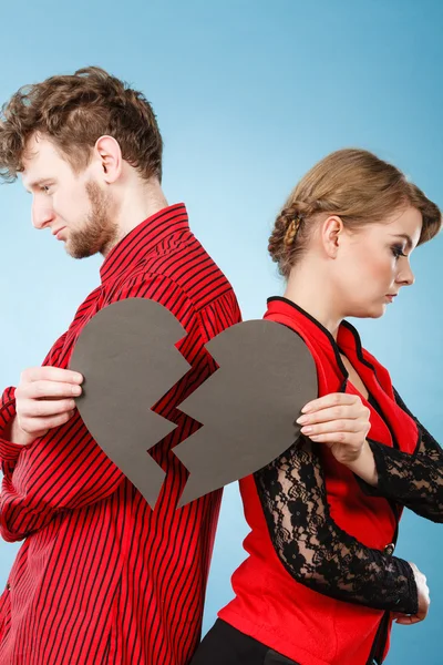 Couple with broken heart — Stock Photo, Image