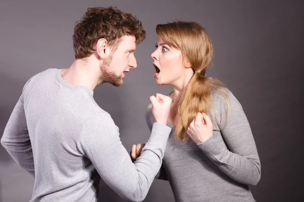 People in fight. Young couple arguing. — Stock Photo, Image