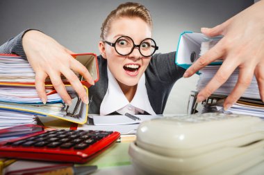 Onun Krallık korkunç hanım.