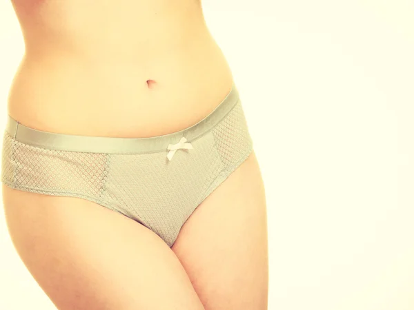 Femme hanches en culotte lingerie — Photo