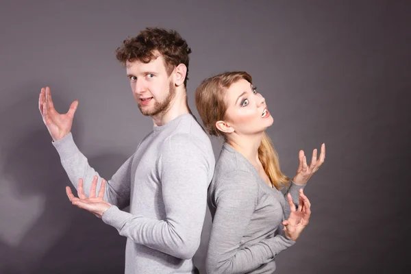 Menschen im Kampf. Junges Paar streitet. — Stockfoto