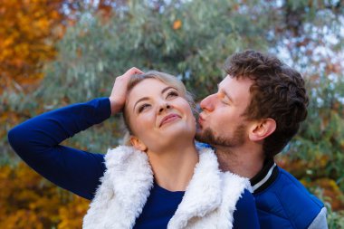 Aşık çift romantik Tarih tadını çıkarın.