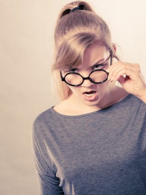 Rahatsız sinir kadın portre.