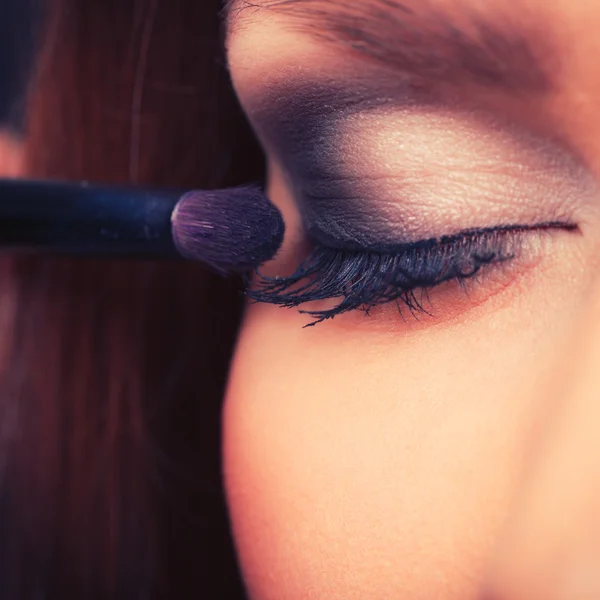 Glamorous woman with elegant eye make up. — Stock Photo, Image