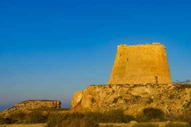 Mesa Roldan gözlem kulesi, Cabo de Gata Nijar Doğal Parkı, Almerya, Endülüs İspanya. Turistik yerler, ilginç yerler..