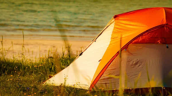 Tent Beach Seashore Summer Camping Ocean Shore Lofoten Archipelago Norway — Stock Photo, Image