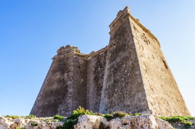 Mesa Roldan Kulesi, Cabo de Gata Nijar Doğal Parkı, Endülüs İspanya. Carboneras Turist Çekimi.
