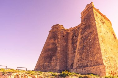 Mesa Roldan Kulesi, Cabo de Gata Nijar Doğal Parkı, Endülüs İspanya. Carboneras Turist Çekimi.