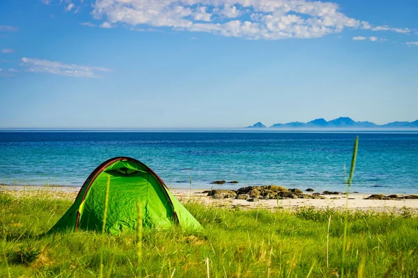 Tent Beach Seashore Summer Camping Ocean Shore Lofoten Archipelago Norway — Stock Photo, Image