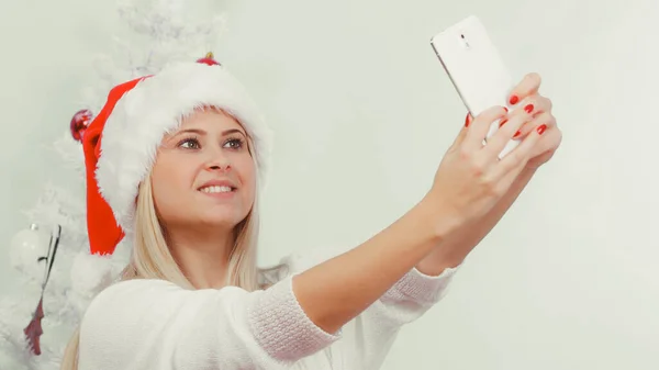 Modern Holiday Concept Blonde Woman Santa Hat Taking Christmas Picture — Stock Photo, Image